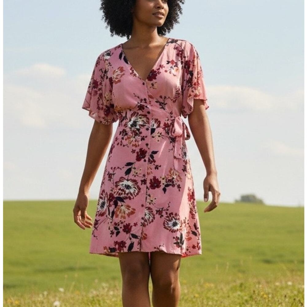 City Chic Pink Floral Mini Wrap Dress Size 20 Work Party Wedding Romantic $100 - Picture 3 of 10